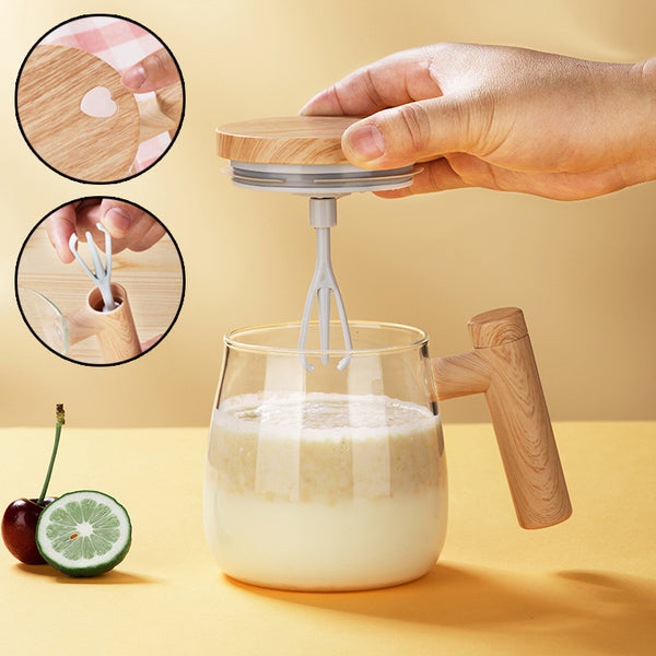 400ML self-stirring coffee mug with wooden handle and lid, showing electric whisk for automatic mixing of drinks.