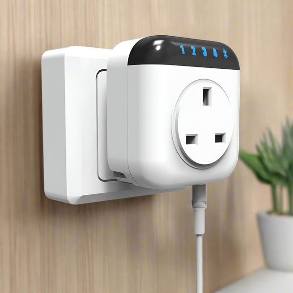 Tuya Temperature Control Switch Socket - Smart WiFi Outlet with Temperature Sensor